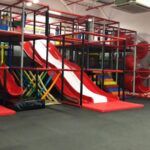 Parque infantil de interior con 4 tipos de toboganes instalado en Sevilla jump